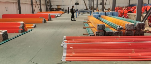 單級(jí)安全滑觸線(xiàn)在工業(yè)生產(chǎn)中的核心作用